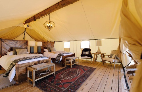Manhattan Hotel | Collective Governors | Voyager Twin Tent | Peaceful Escape Near NYC