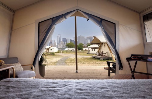 Manhattan Hotel | Collective Governors | Voyager Twin Tent | Peaceful Escape Near NYC