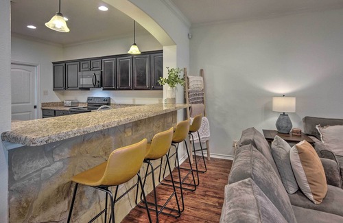 Wellborn House | College Station Townhome w/ Fenced Backyard!