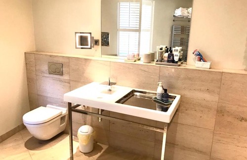 Cheltenham Bed & Breakfast | College View