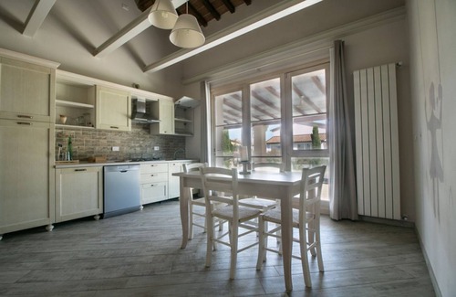 Cecina Apartment | Colombaia, one-bedroom terraced house PLUS