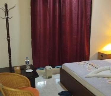 Battaramulla House | Colombo Garden Lane Homestay