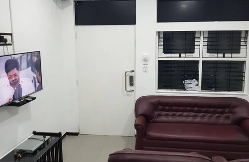 Pamankada West Apartment | Colombo wellawatta 👍A/C 2BR Apartment. Closer to the Galle Road and market