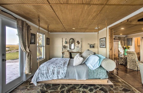 Midway Apartment | Colonels Island Casita w/ Private Hot Tub
