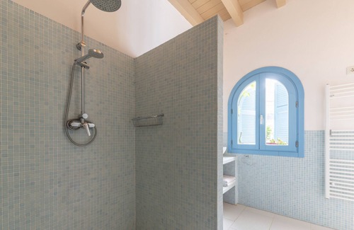 Olivella House | Colonial house Sitges Hills