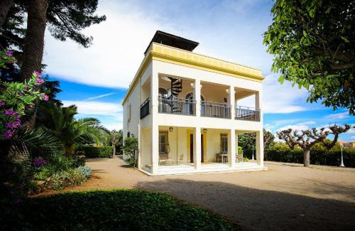Vila-Seca Villa | Colonial Planet Costa Dorada