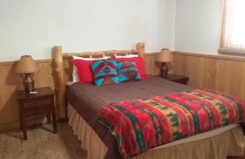 Grand Lake Resort | Colorado Cabin Adventure