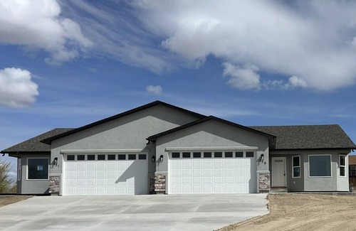 Pueblo West House | Colorado Comfort in this brand new 2.5 bedroom house with Hot Tub and near Lake!