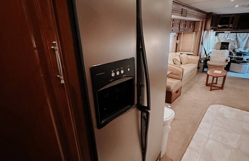 Needles House | Colorado River RV in Enchanting Needles with beautiful views and boat launch.