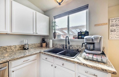 Northeast Colorado Springs House | Colorado Springs Vacation Home - Walk to Park