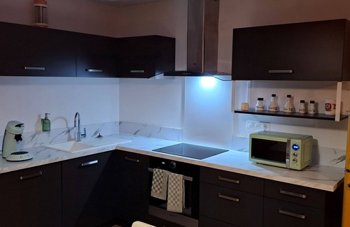 Nozay Apartment | Colorama retro travel and pop culture in Nozay 68m2