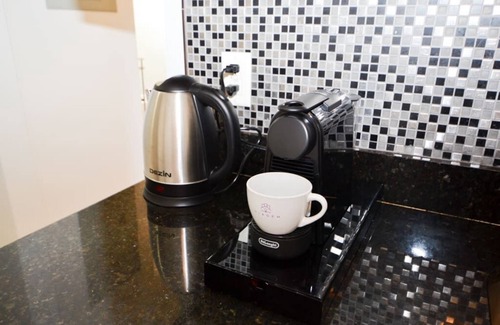Virginia Park Apartment | Colorful 2BR by Virginia Park w/Work Desk + Garden