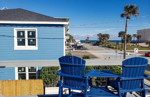 East Daytona House | Colorful charmer with ocean views, deck, & dog-friendly yard - snowbird-friendly