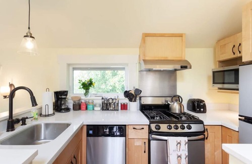 Columbia City House | Colorful Cottage Close to Lake Washington