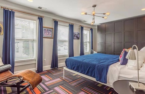 College Park House | Colorful Gem near ATL Airport, MARTA and Downtown Atlanta