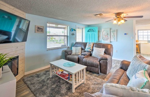 Sea Ranch House | Colorful Hudson Home on Canal w/ Boat Dock!
