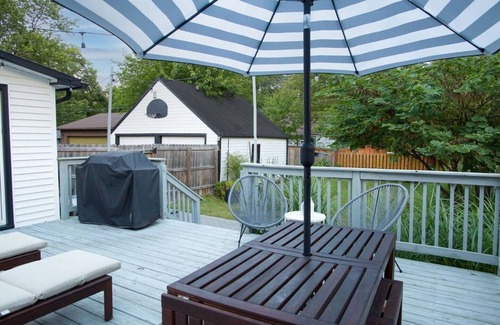 Waveland Park House | Colorful & Quiet 3-Bedroom Charmer near Downtown