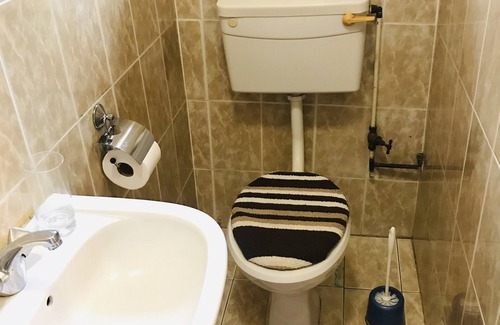 Berea House | Colosse is a modern private unit, perfect for individuals or couples