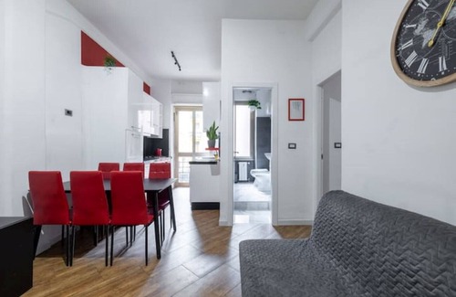 San Lorenzo Apartment | Colosseum Rome color's