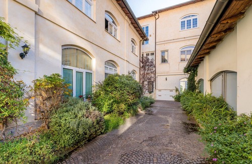 Monti Apartment | Colosseum Secret Domus 5 minutes to the Colosseum