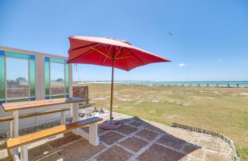 Struisbaai Apartment | Colours of the Sea Apartment