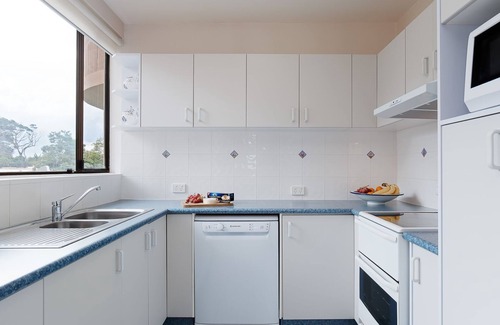 Nelson Bay Apartment | Columbia, 3 12 Columbia Close - large unit with fantastic water views and wifi