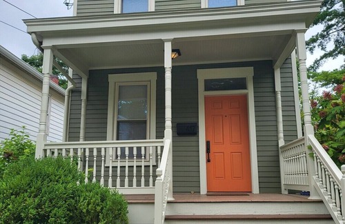 Cincinnati House | Columbia-Tusculum Gem 2BR Remodeled Historic Home
