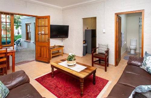Oudtshoorn Apartment | Columbia