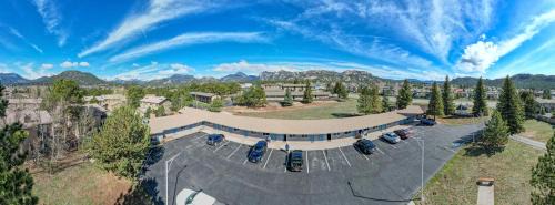 Estes Park Hotel | Columbine Inn