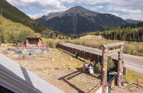 Silverton Apartment | Columbine Lodge-4br Mountain Retreat Near Durango