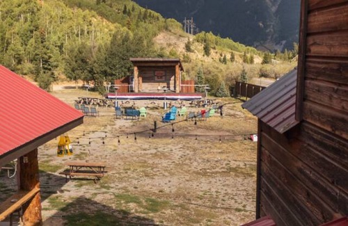 Silverton Apartment | Columbine Lodge-4br Mountain Retreat Near Durango