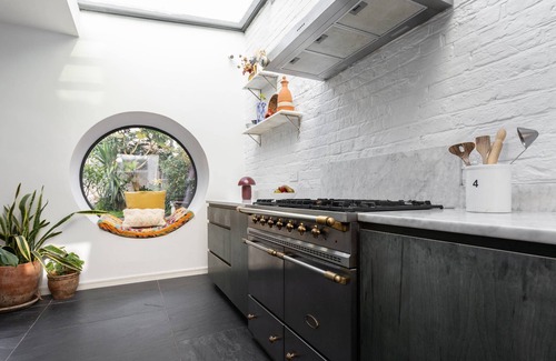 Colville Apartment | Colville Terrace IV by onefinestay