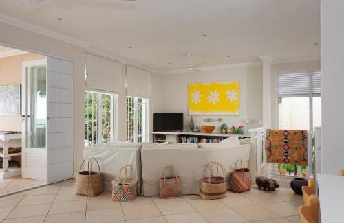 Sheffield Beach House | Colwyn Drive 53 - FAMILY ONLY