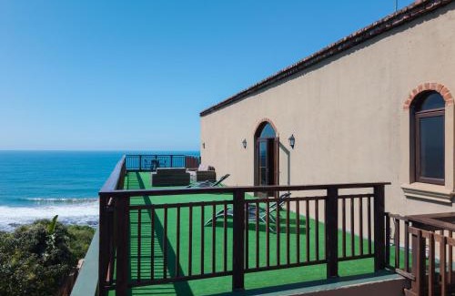 Sheffield Beach Apartment | Colwyn Drive Luxury and Spa Guest House by First Private Stays