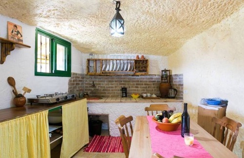 San Cristobal de La Laguna House | COMFORTABLE CAVE HOUSE SURROUNDED BY TRAILS, NATURE AND LANDSCAPES