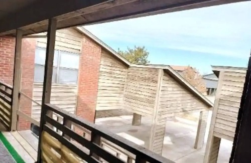 Lawton Apartment | Comanche, Cameron, Good Year, Fort-Sill, Medicine Park, Lawton, Oklahoma. n