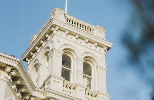 Kew House | COMAQUES one of Melbourne's most beautifully Building
