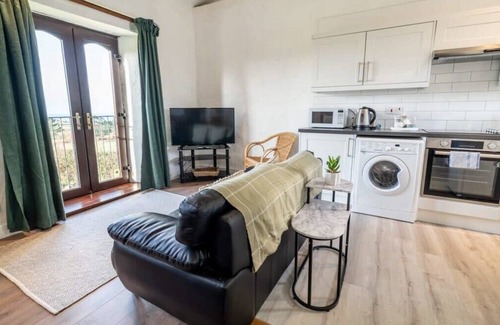 Widemouth Bay House | Combination of 2 Lovely Coastal Cottages nr Bude