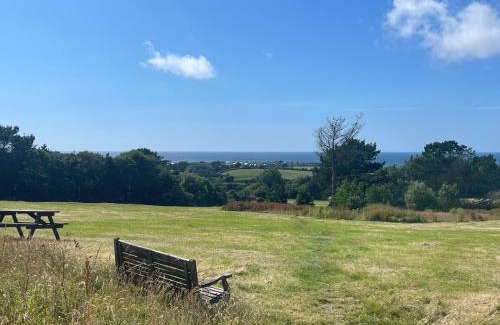 Widemouth Bay House | Combination of 2 Lovely Coastal Cottages nr Bude