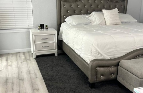 Dupont House | Come and enjoy this beautiful 3 -bedroom 2.5 bathroom