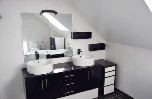 La Thuile Ski Chalet | Come and recharge your batteries between the lake