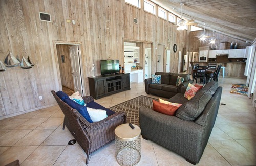Cedar Lane House | Come and relax by the creek for your vacation!