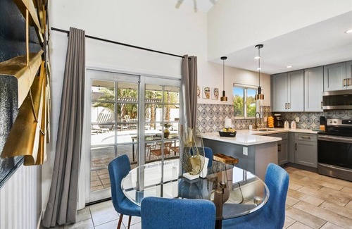 Tempe House | Come as you are with free Heated Pool!