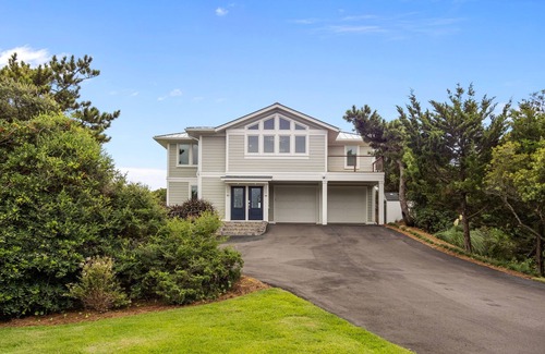 Emerald Isle House | Come Away – Brand New 5BR Oceanfront, Sleeps 10, Private Pool, Dog Friendly