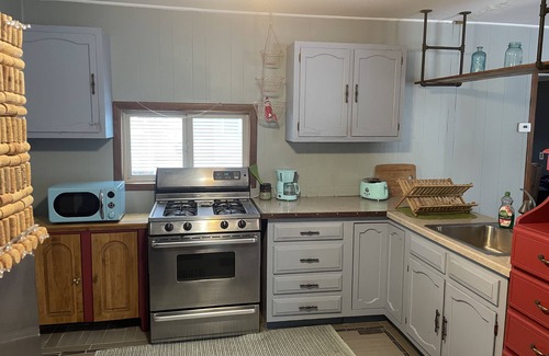 Columbia Falls House | Come enjoy our fun little house on the Flathead River, 20 minutes from Glacier!