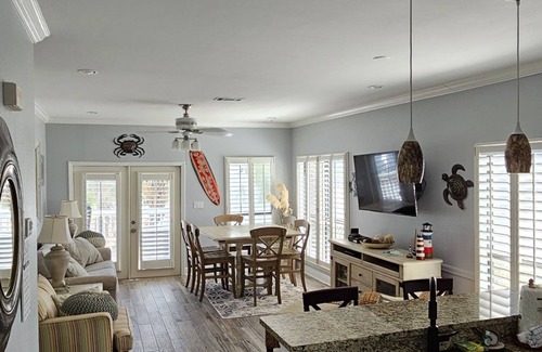 Ono Island Condo | Come Enjoy Our Newly Renovated Beautiful Beach Escape! You'll love it!