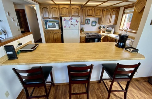 Brookings Condo | Come escape reality and enjoy ocean air and views