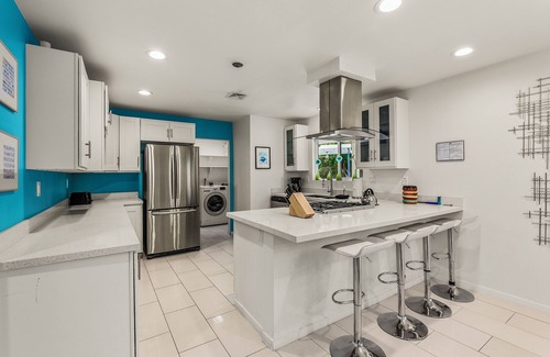 Sunrise Vista Chino House | Come Fly With Me - Palm Springs