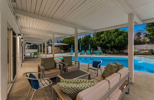 Sunrise Vista Chino House | Come Fly With Me - Palm Springs