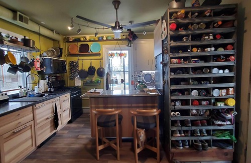 Frederick House | Come Home to Style & Comfort, Historic District Home, It's all here! for 6, OSP